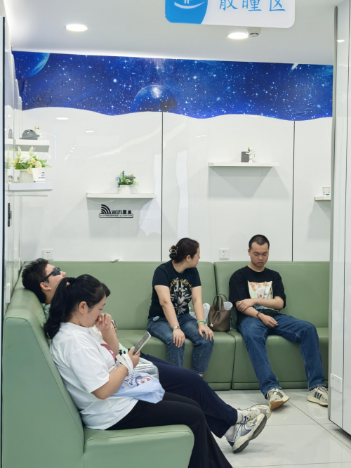 重庆近视手术科普：这四种情况千万别做！科学护眼认准专业选择